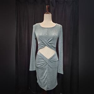 Chic Long Sleeve Cutout Dress in Gray